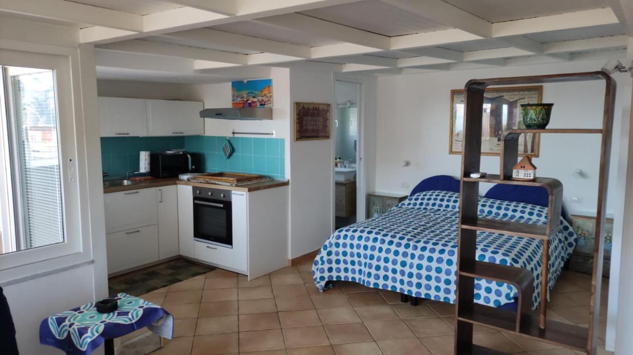 Bonbonniere in Chiaia district Appartement Napels Buitenkant foto